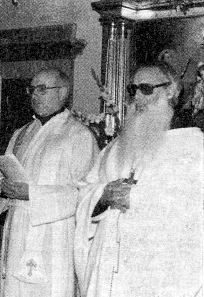P. Gonzalez Ferrero y Mons Víctor de la Peña