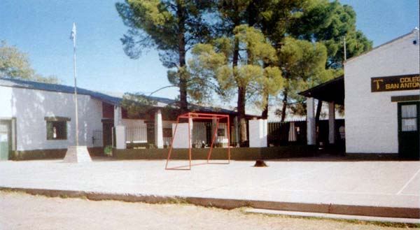 San Rafael de Mendoza, escuela San Antonio
